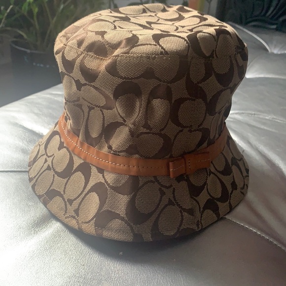 Coach bucket hat main image 4